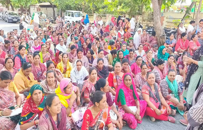 સુરેન્દ્રનગરની 1355 આંગણવાડીની 2710 બહેનો હડતાલ પર ઉતરશે