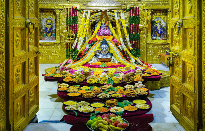 મેઘરાજાનું પિતૃતર્પણઃ શનિ અમાસે 225 તાલુકામાં વરસાદ વચ્ચે ભાવિકો ઉમટયાં