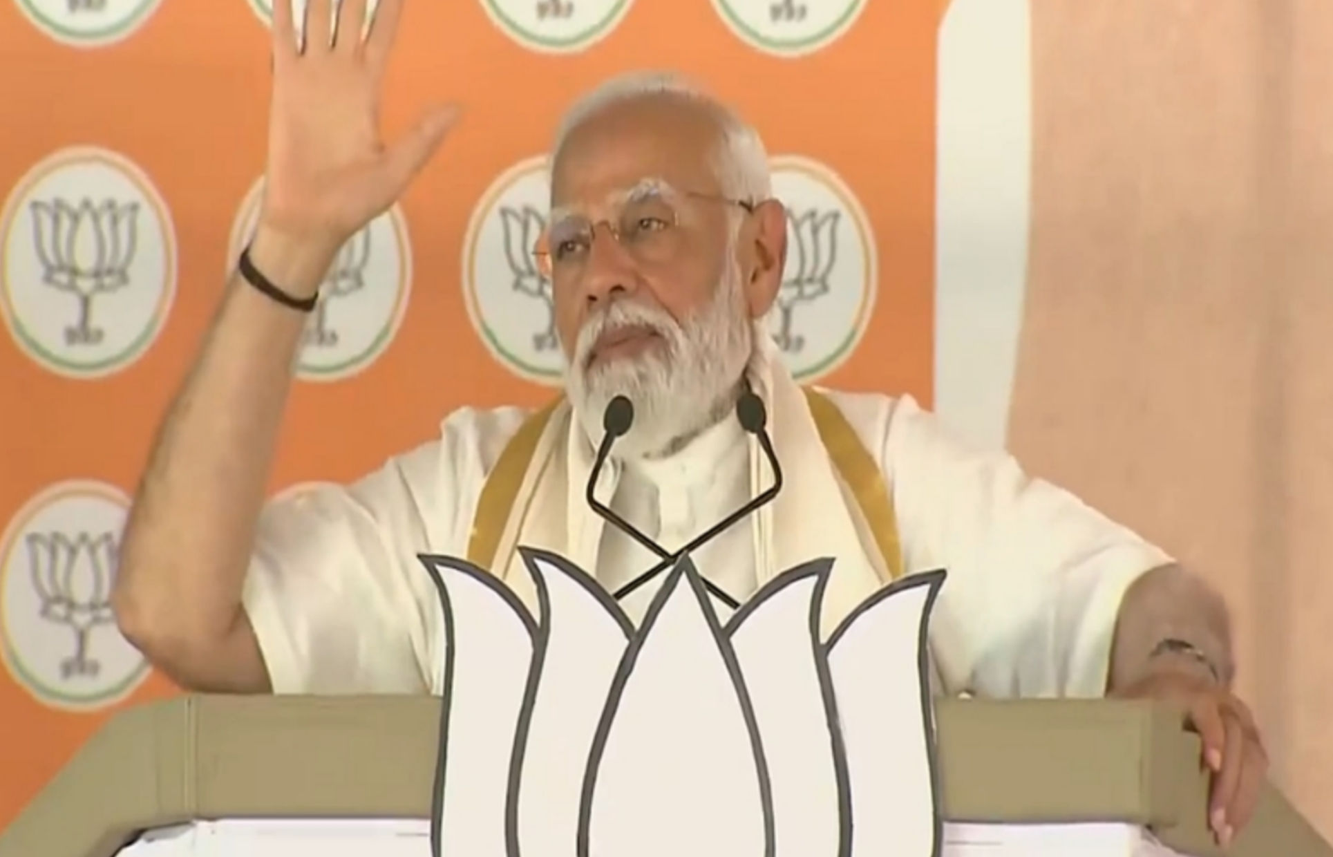In Gujarat, Modi attacks Cong, INDIA bloc over Pak love and ‘vote jihad’