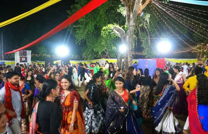 ગુજરાતના ત્રણ મોટા શહેરોમાં ગરબા આયોજકોએ ઈવેન્ટ કવરેજ, જાનહાનિ માટે 150 કરોડનો વીમો કરાવ્યો