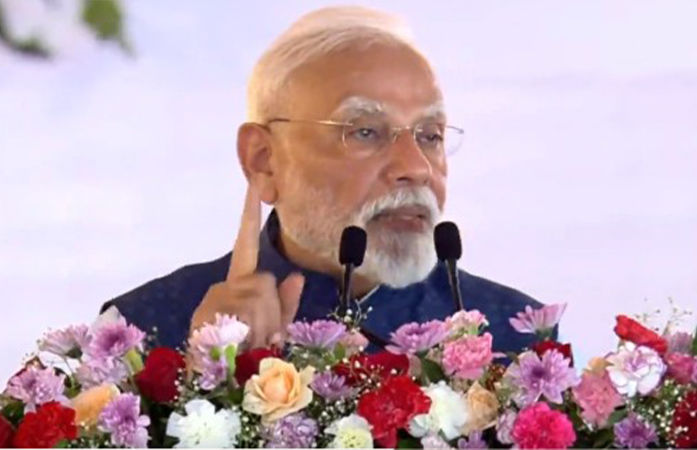 'અમે ખોટા કાયદાઓને વીણી-વીણીને ખતમ કરીશું', દિલ્હીની જનસભામાં બોલ્યા વડાપ્રધાન મોદી