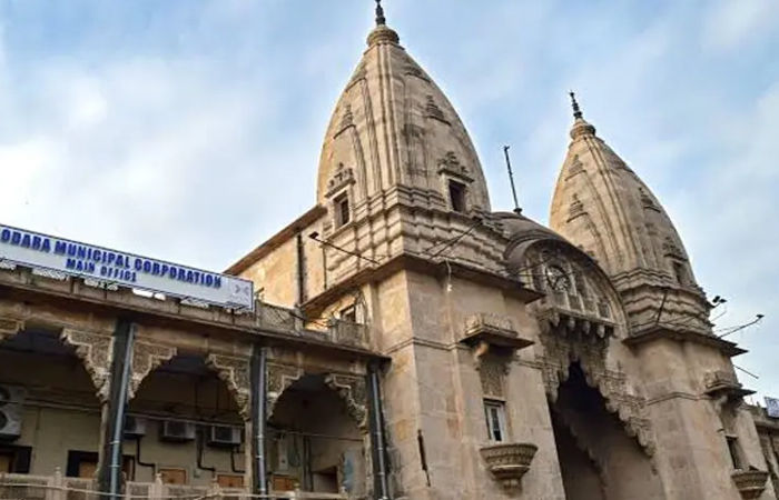 વિવિધ યુનિવર્સિટી, કેટરર્સને ત્યાં ખાદ્ય પદાર્થ અંગે ચેકિંગ: નવરચના યુનિ., કેળવણી ટ્રસ્ટ, એસ.એન.ડી.ટી. કોલેજને નોટીસ