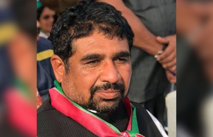 Dissatisfied turncoat tribal leader Mahesh Vasava resigns from BJP