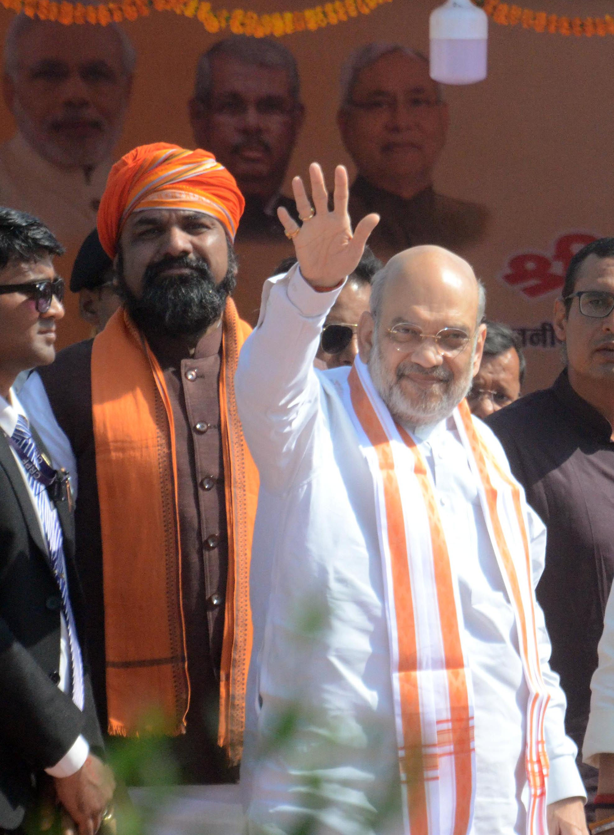 Congress turncoats make Gandhinagar an easy fight for HM Amit Shah