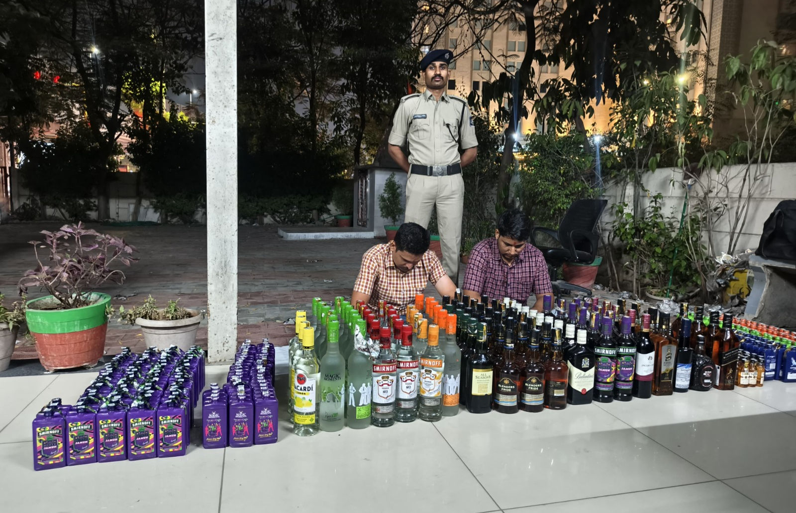 Two brothers caught ferrying liquor worth ₹3.26 lakh in Ahmedabad