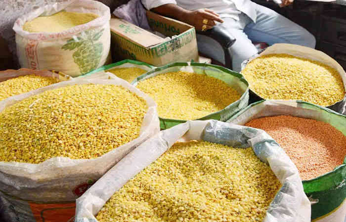 બોરસદના વાલોડ ગામની સસ્તા અનાજની દુકાનનો પરવાનો 90 દિવસ માટે મોકૂફ