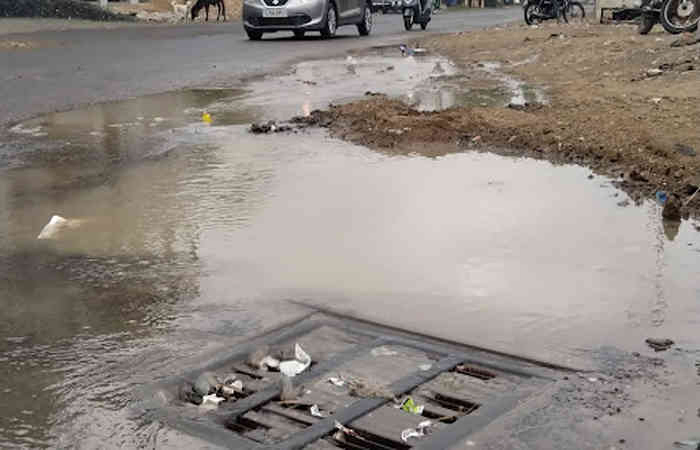 વડોદરા: નેહરુચાચા નગર પાસે છેલ્લા પાંચ દિવસથી પીવાના પાણીની લાઈનમાં ભંગાણ