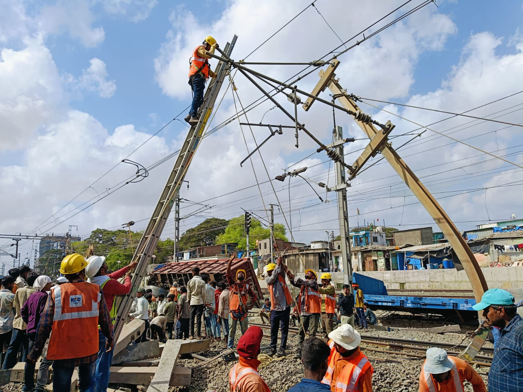 Gujarat passengers affected by goods train derailment near Palghar, 98 trains affected