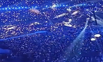 Coldplay in Ahmedabad: Chris Martin speaks Gujarati on stage, crowd goes gaga