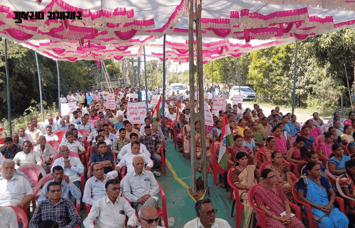 વલસાડ: પારડીના ડુમલાવ ગામે નવી કંપની અને અંડર ગ્રાઉન્ડ નહેર સામે ગ્રામજનોનો વિરોધ, ગ્રામસભા યોજી આક્રોશ ઠાલવ્યો