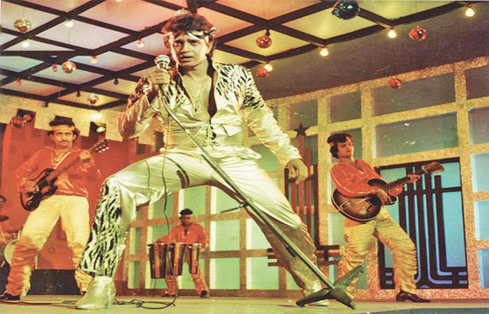 જરા સા ખિસકો...'ડિસ્કો ડાન્સર'                            .