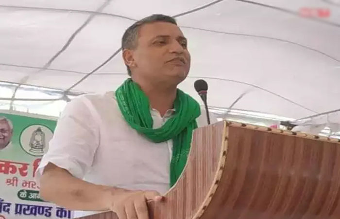 દિલ્હીની વાત : મંત્રીએ પોતાને 'ચોરોના સરદાર' ગણાવતાં બબાલ