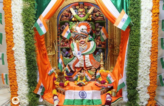 સાળંગપુરમાં હનુમાનજી તિરંગાના રંગે રંગાયા, પ્રજાસત્તાક પર્વ પર દાદાને વિશેષ શણગાર