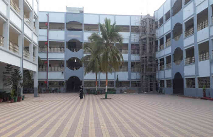 જામનગરની શાળા-કોલેજોમા આજથી રજા આપતા વિદ્યાર્થીઓનો શોરગુલ શાંત