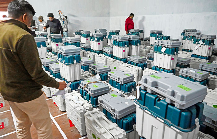 Vote counting in Maharashtra, Jharkhand: MahaYuti crosses 200, JMM+ lead Jharkhand at 12