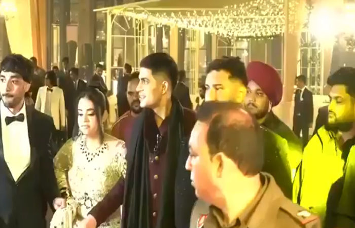 VIDEO: શુભમન ગિલે બોલિવૂડ સોન્ગ પર કર્યો ડાન્સ, મિત્રના લગ્નમાં ક્રિકેટરનો અલગ અંદાજ