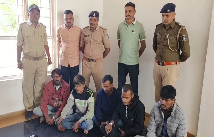 ચોટીલામાં બેંકના ATMમાં ચોરીને અંજામ આપ્યા પહેલા જ પાંચ શખ્સો ઝડપાયા