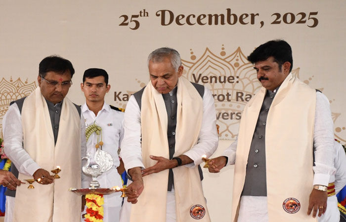 શિક્ષણ એ જેનાથી આત્મવિશ્વાસ, સંસ્કાર નિર્ભયતાના ગુણો આવે-રાજ્યપાલ દેવવ્રત