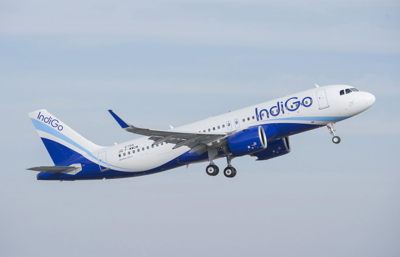 Indigo વિમાનમાં ટેકનિકલ ખામી, દિલ્હીથી ગોવા જતી ફ્લાઇટનું મુંબઈમાં ઈમરજન્સી લેન્ડિંગ