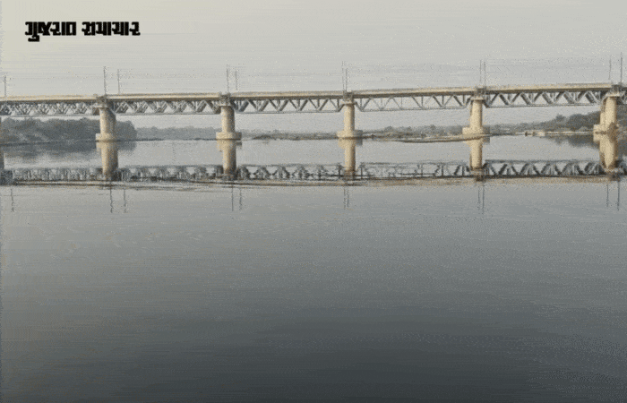 અમદાવાદ: સાબરમતીના પટમાં રેતી ખનન માટે ગેરકાયદે પુલો-પાળાઓનું નેટવર્ક, તંત્રએ રેતી માફિયાઓના રસ્તા કર્યા ધ્વસ્ત