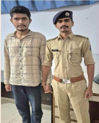 શાહપુર પોલીસે બોગસ પત્રકાર ઉજેફ તિરમીજીની ખંડણી કેસમાં ધરપકડ કરી
