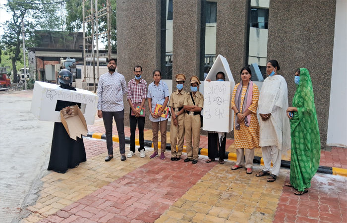 જામનગર પાલિકાની જનરલ બોર્ડની બેઠક પહેલાં વિરોધ પક્ષના કોર્પોરેટરનો નવતર વિરોધ