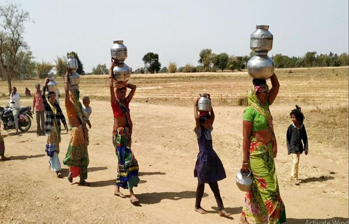 માતરના મહેલજ ગામે શેખુપુરામાં પીવાના પાણી માટે લોકોનો રઝળપાટ