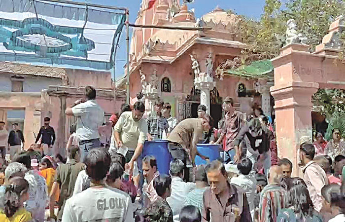 હાશિવરાત્રિએ ધ્રાંગધ્રા પંથકના શિવાલયો હર-હર મહાદેવના નાદથી ગુંજી ઉઠયાં
