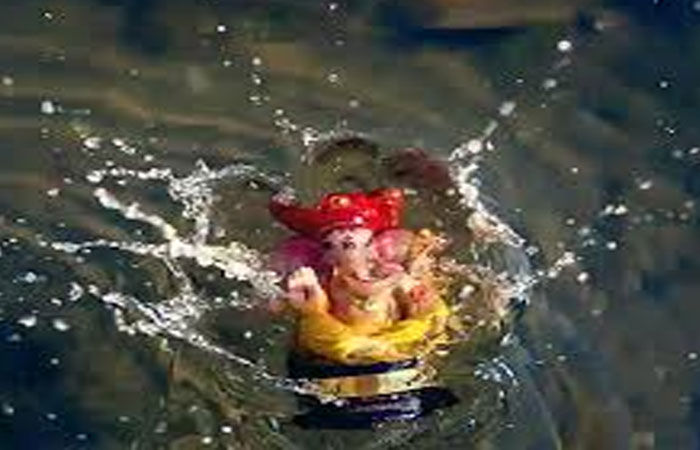 આજે વરસાદી માહોલમાં સૌરાષ્ટ્રમાં 25,000 થી વધુ ગણપતિના વિસર્જન