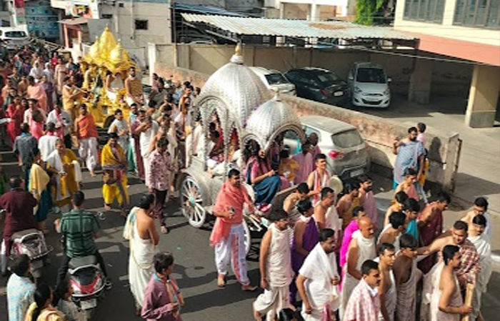 જામનગરમાં મહાવીર જયંતિની ભવ્ય ઉજવણી : રથયાત્રા અને ધાર્મિક કાર્યક્રમોનો મહિમા