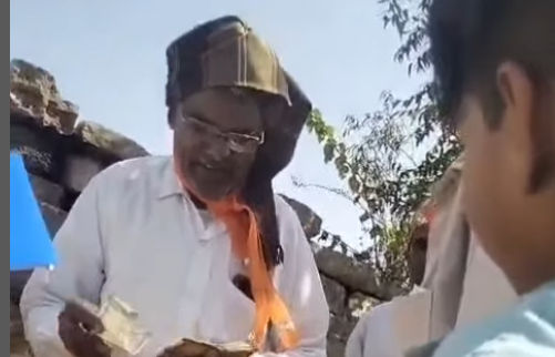 Gujarat BJP leader alleged of buying votes for ₹500 in Kutch