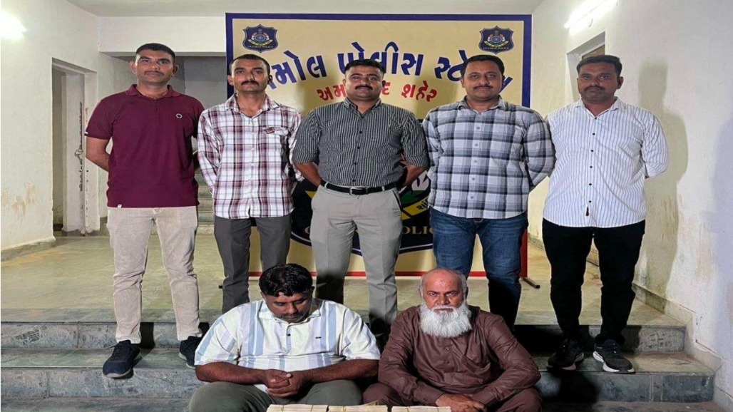 Ahmedabad Police seize ₹39 lakh in demonetised ₹500 notes, 2 arrested