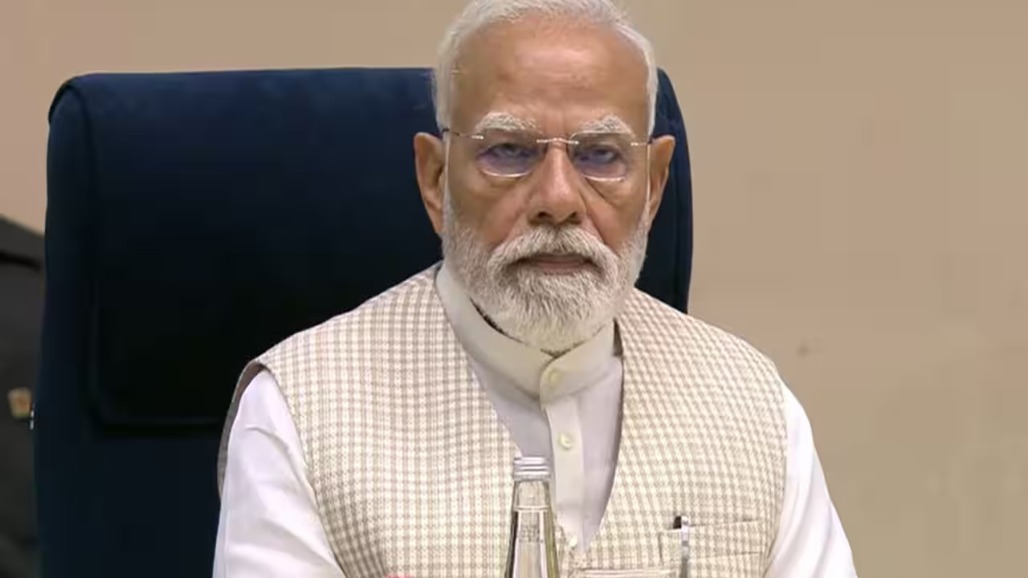 મોદી દ્વિધામાં, ખોમેનેઇના અંતિમ સંસ્કારમાં જવું કે નહીં મોદી દ્વિધામાં, ખોમેનેઇના અંતિમ સંસ્કારમાં જવું કે નહીં