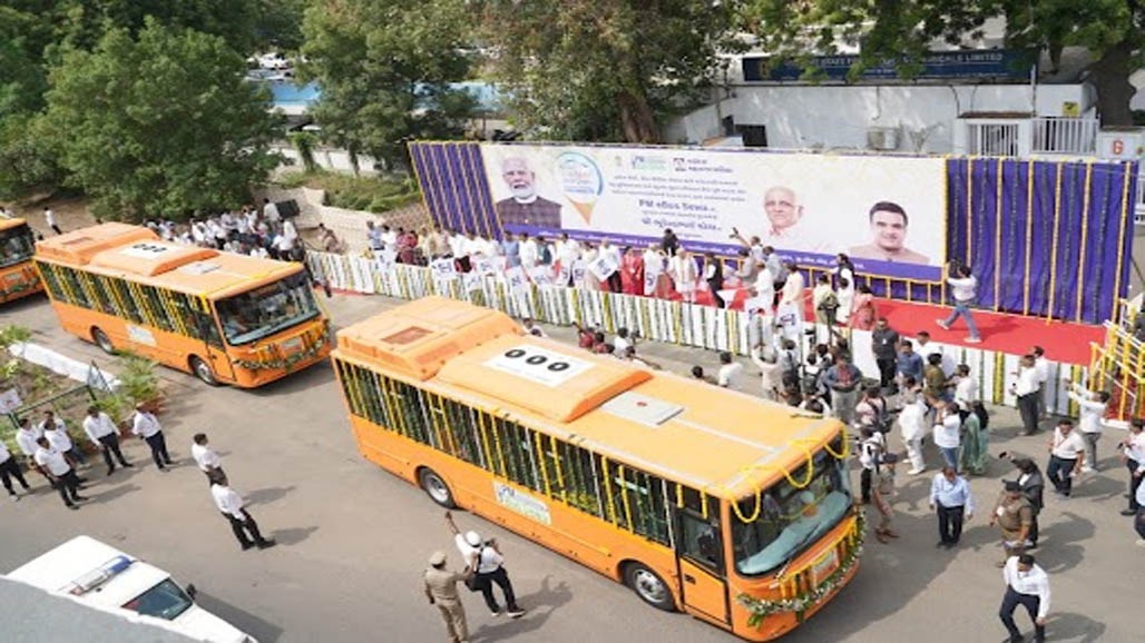 વડોદરામાં પીએમ ઈ-બસ સેવાનો પ્રારંભ, પ્રથમ તબક્કામાં 30 ઇલેક્ટ્રિક બસો દોડશે