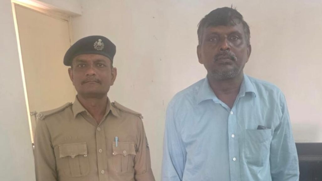 અમદાવાદની ઇન્ટરનેશનલ સ્કૂલમાં સફાઈ કામદાર દ્વારા 5 વર્ષની બાળકી પર અડપલાં