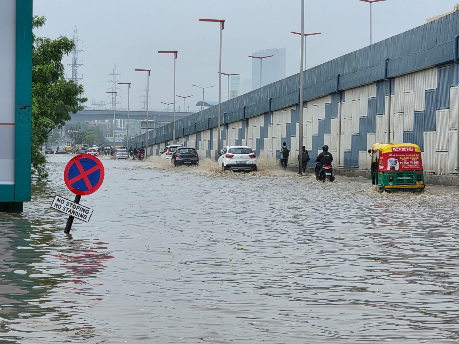 Waterlogging Returns on Stretch Towards Thaltej Crossroads From Palladium Mall