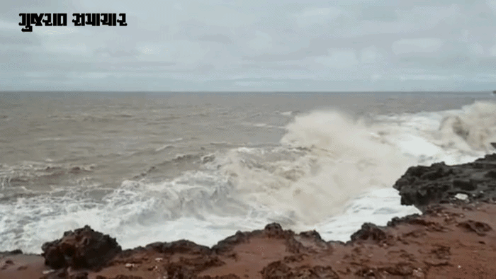 GujaratSamachar-2026-07-03T232952.606-ezgif.com-video-to-gif-converter.gif