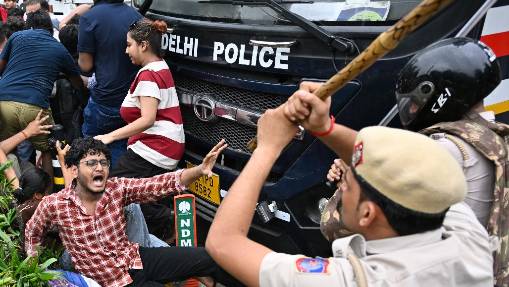 NEET Protests: 'Don't Waste Our Time': Supreme Court Snubs Urgent Hearing on Police Crackdown During CJP Agitation