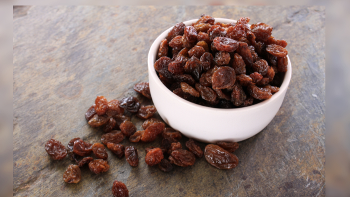 FSSAI Orders Recall Of ‘Wonderland Raisins’ After Tests Find Excess Pesticide Residues
