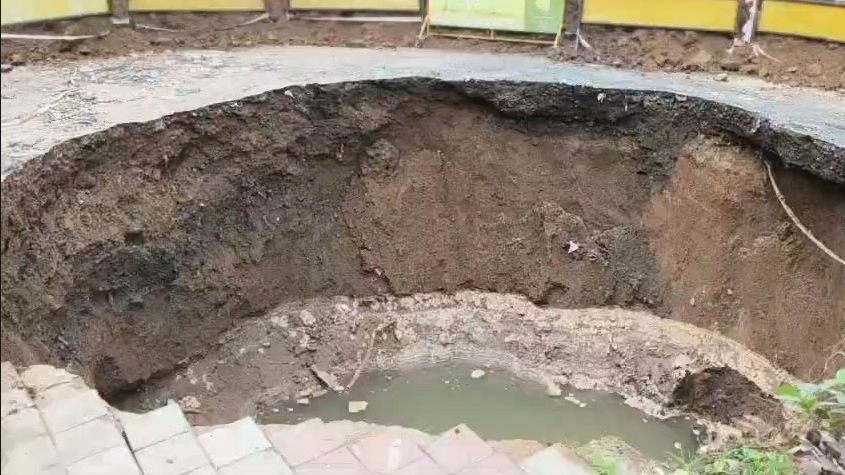‘Just Barricades, No Repairs’: Anger After Giant Pothole Opens Up In Gandhinagar