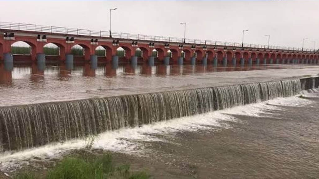 નર્મદા કેનાલમાંથી આજવા સરોવરમાં પાણી ઠાલવતા સપાટી 207 ફૂટ પર પહોંચતા તંત્રને હાશકારો
