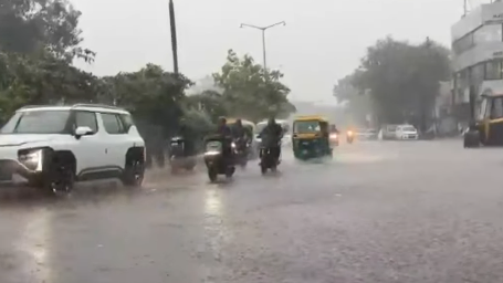 Heavy Rain Trashes Surat: Waterlogging Paralyzes Life, BRTS Suspended Amid Creek Flood Threat