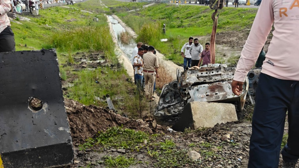 Mother, One-Year-Old Son Burnt To Death After Car Overturns, Catches Fire Near Dholera