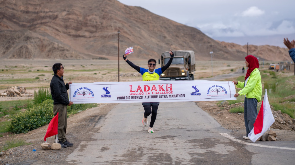Army Doctor Defies ‘Death Zone’ To Win World’s Highest 70-km Ultra Marathon in Ladakh