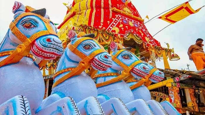 ભગવાન જગન્નાથના રથના સફેદ ઘોડાઓના નામ જાણો છો?