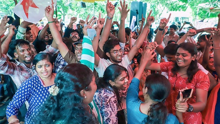 Gen-Z આંદોલનની ગૂંજ પાકિસ્તાન અને નેપાળ સુધી