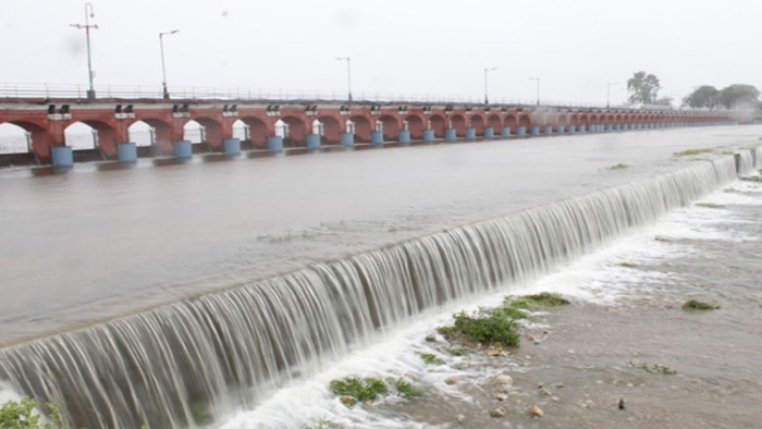 ચોમાસાની નબળી શરૂઆત: આજવાની સપાટી 207.85 ફૂટે, નર્મદાનું પાણી ફરી લેવું પડશે