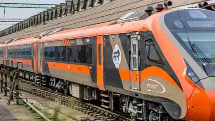 Travelling Between Ahmedabad and Mumbai? These Trains Will be Affected For 2 Days