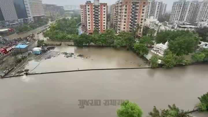 સુરતમાં ખાડીઓ ભયજનક સપાટી વટાવી ગઈ!