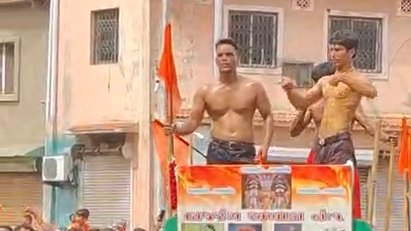 Akhadas reach Dhal ni Pol